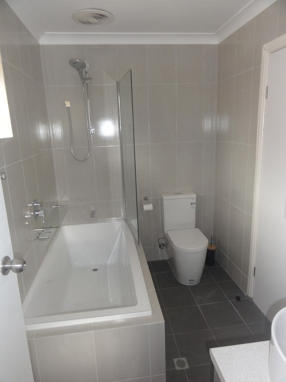 Prime Location & Spacious Adelaide Bagian luar foto